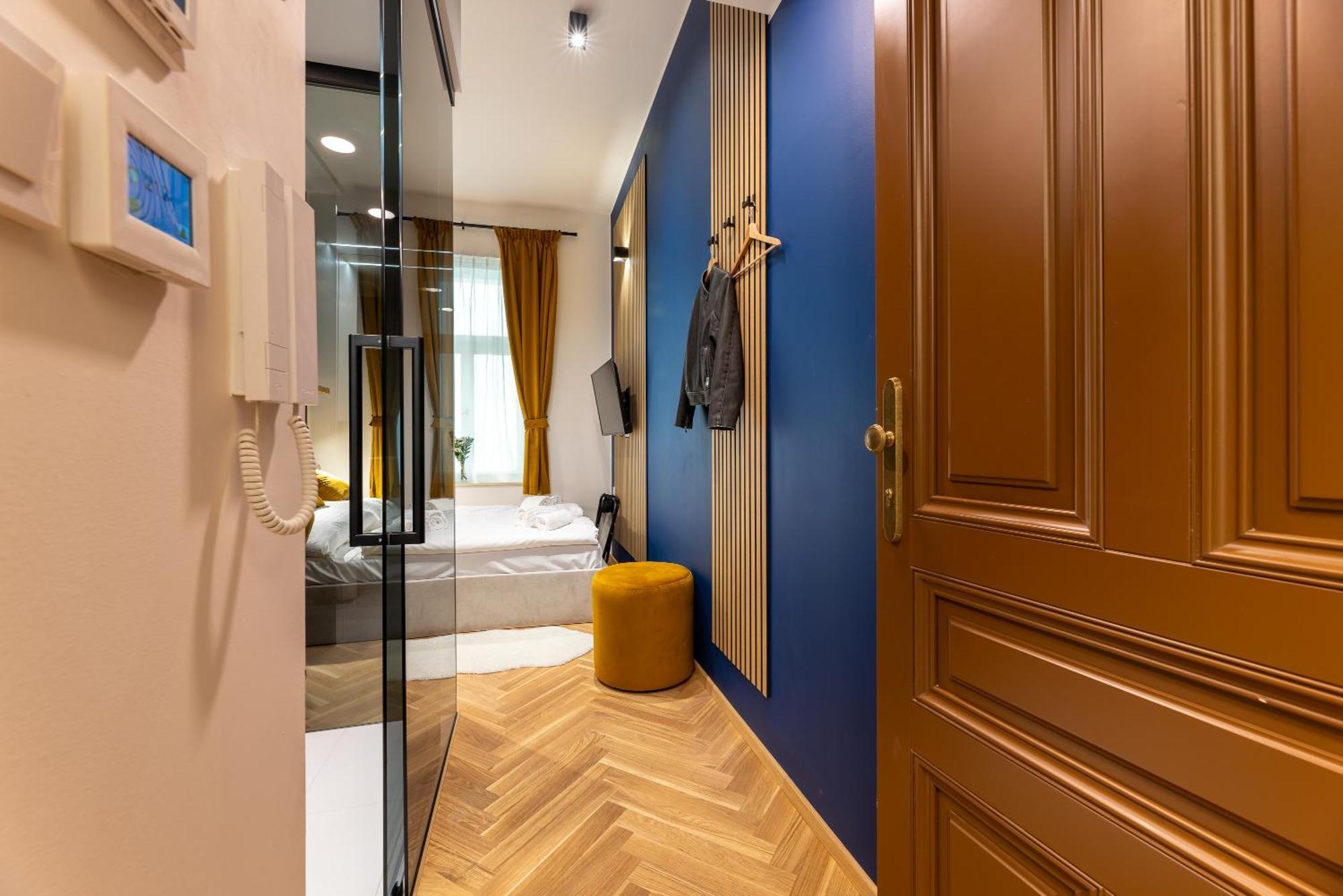 Modern Urban Room In The City Center Of Прага Екстер'єр фото