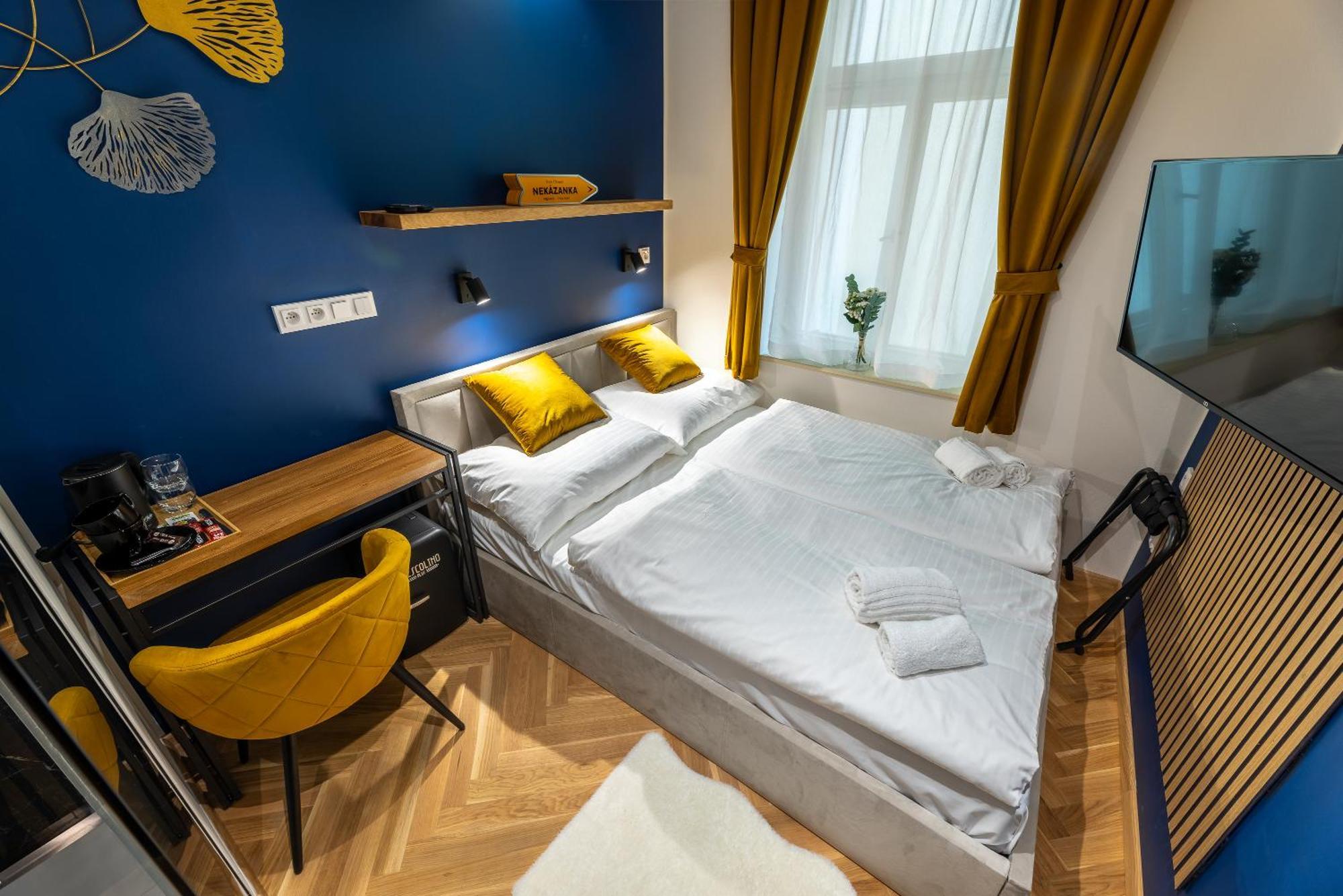 Modern Urban Room In The City Center Of Прага Екстер'єр фото